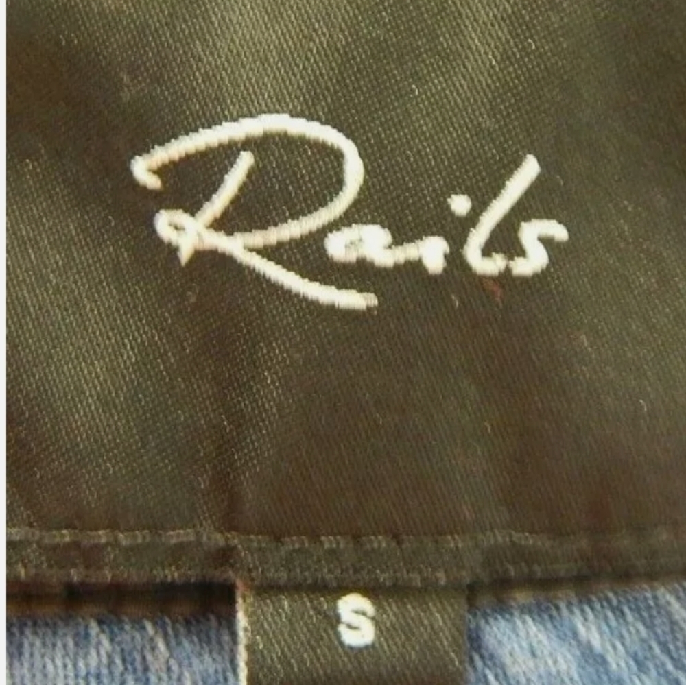 Rails Bethany Button Front Tie Sleeve Chambray Sh… - image 3